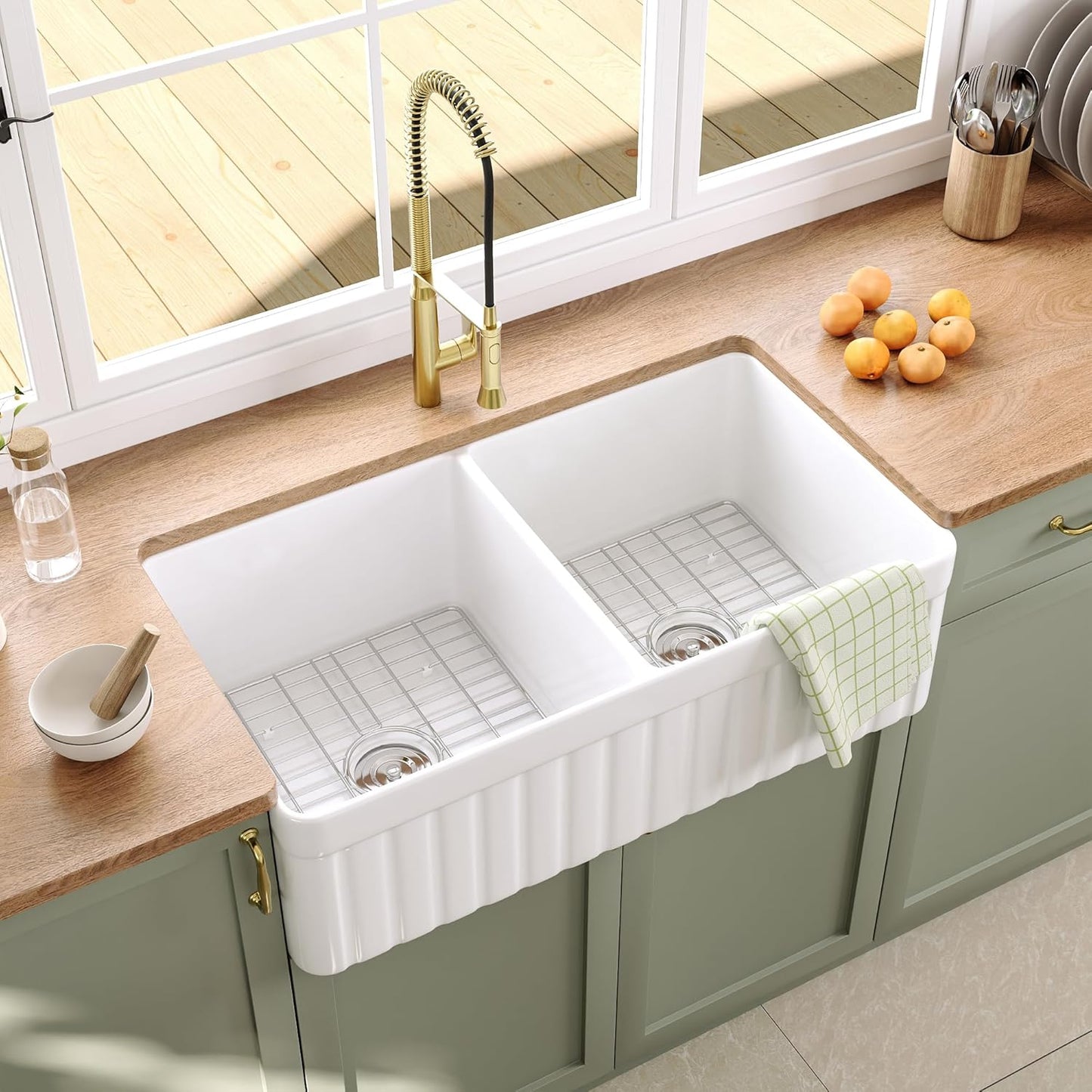 Yimilla 3320 White Farmhouse Sink 33x22x8"